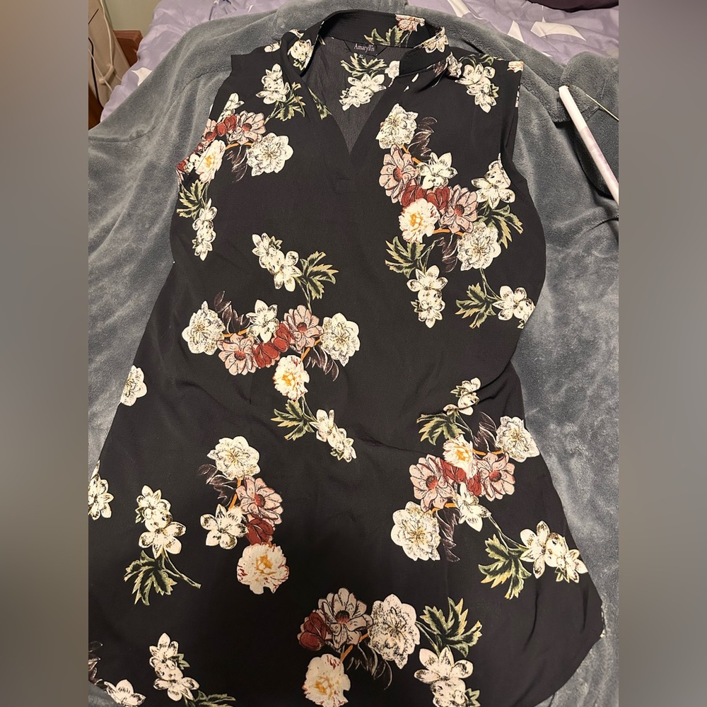 Amaryllis Black Dress with Cream Floral Design